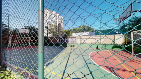 Image 32 - 1033915